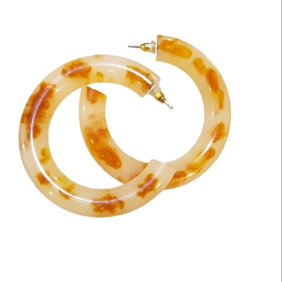 Bundle of Womens Large Resin Hoop Earrings Cognac and White - Picture 2 of 4